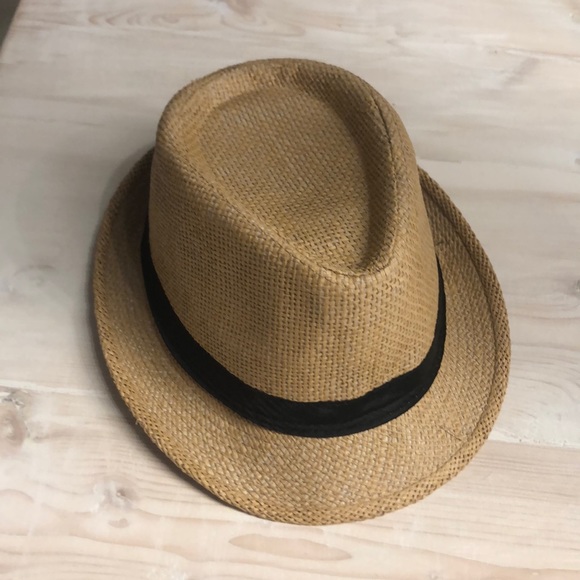 Free with purchase-Hat - Picture 4 of 10